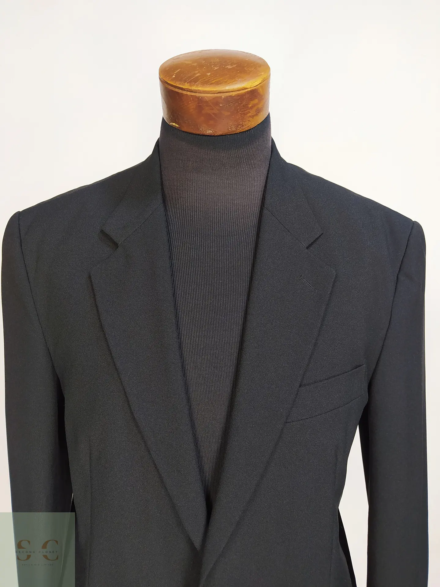 Blazer Clásico de Sastrería Monobotonadura en Negro Formal Talla L 4