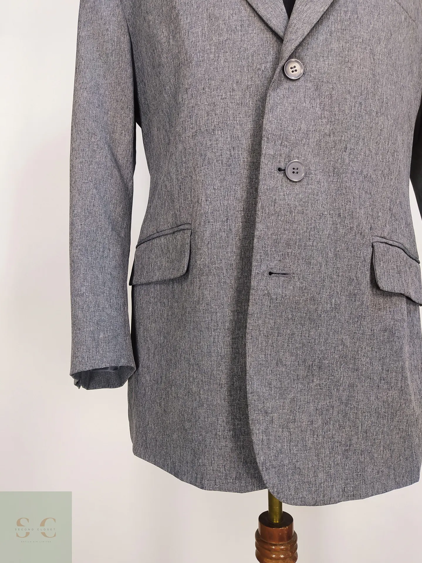 Blazer Clásico Microtexturizado Gris PBC Talla XL 2