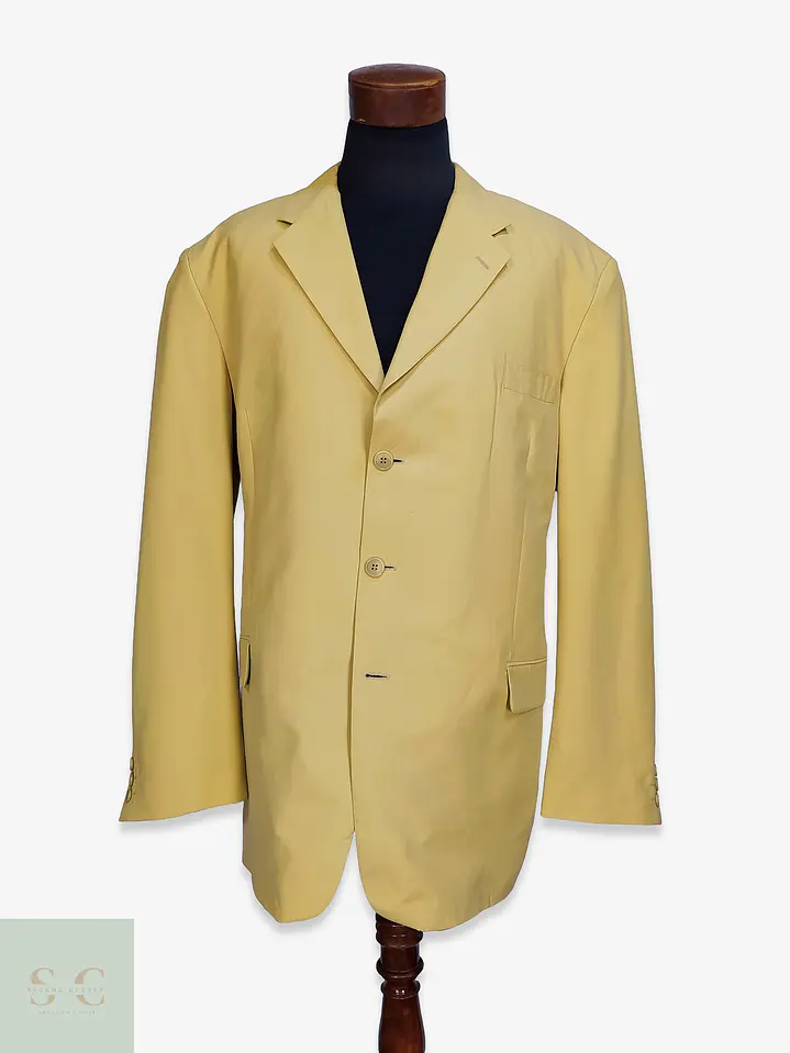 Blazer Estructurado de Tres Botones en Tono Amarillo Pastel C&A Talla XXXL 1