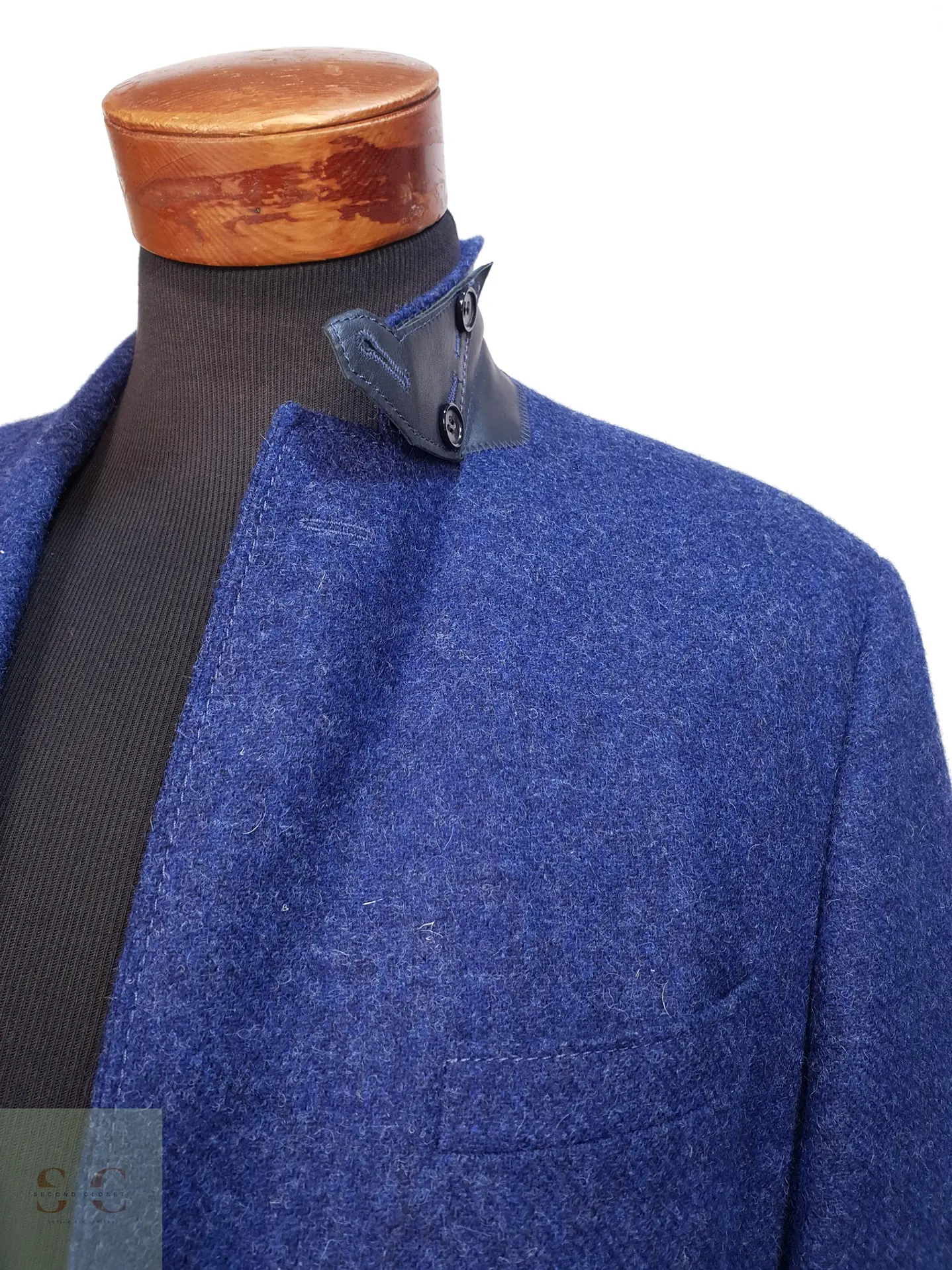 Blazer de Paño en Lana Virgen con Sotocuello en Cuero Nappa Mey & Edlich Talla L 4