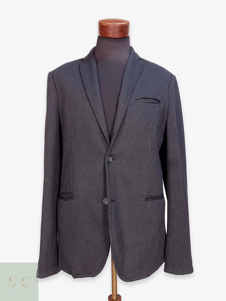 Blazer Moderno Texturizado de Punto en Tono Negro TOM Talla XL 1
