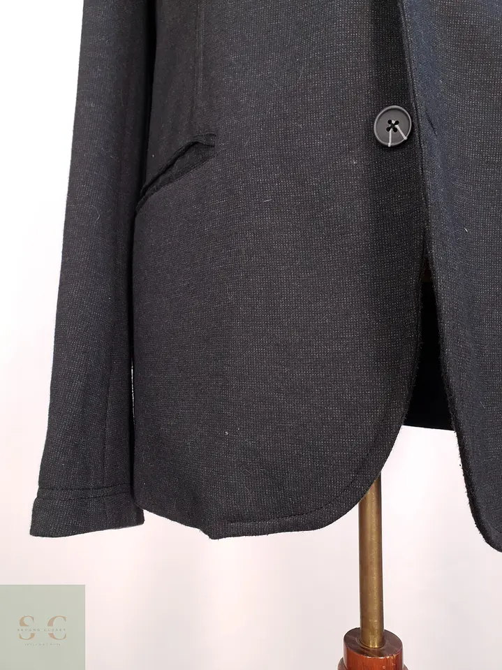 Blazer Moderno Texturizado de Punto en Tono Negro TOM Talla XL 2