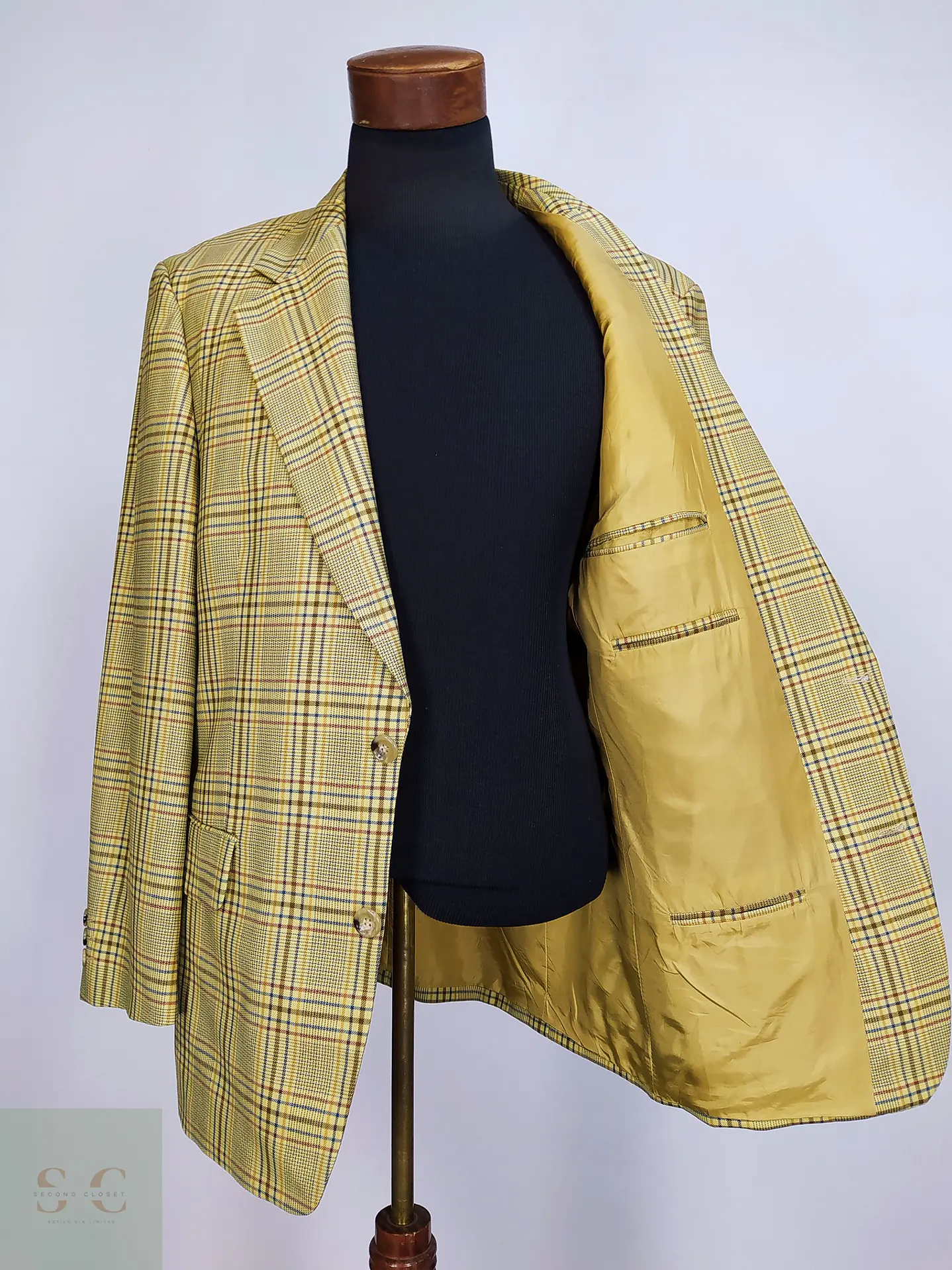 Blazer Clásico en Paño Pura Lana con Tramado Plaid Talla L 7