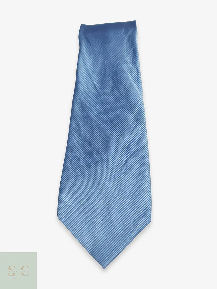 Corbata Clásica de Seda en Tono Azul Celeste C&A 1