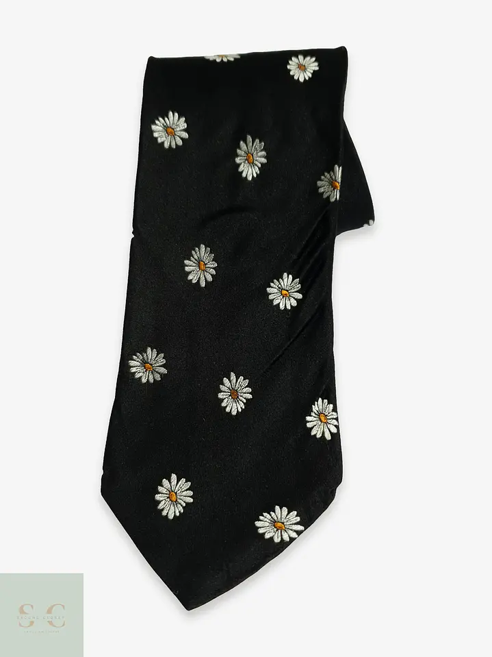 Corbata de Seda Negra con Motivo Floral de Margaritas Salmone 1