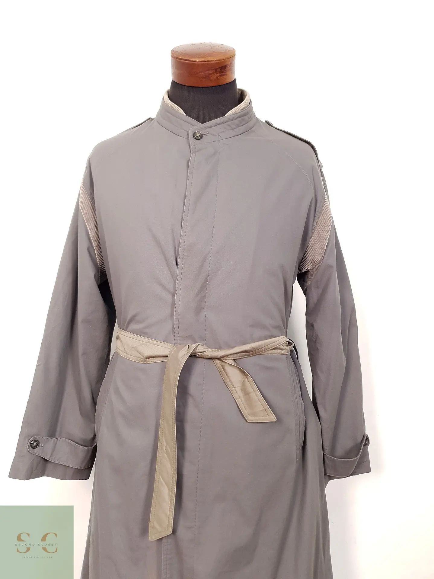 Gabardina Hombre Burberry Plomo - Talla M 4