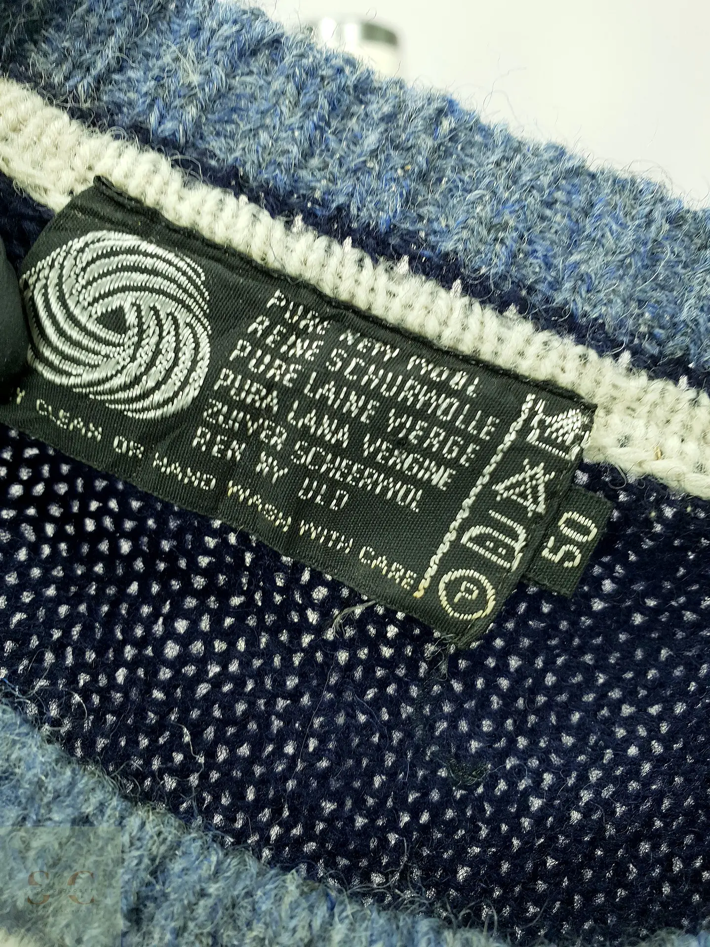 Suéter Deportivo en Pura Lana Virgen Azul Marino Talla S 3