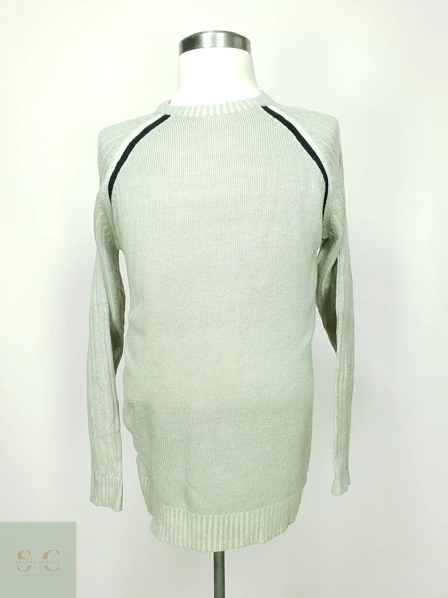 Suéter de Punto Cuello Redondo en Verde Salvia Clothing Fashion Line Talla L 2