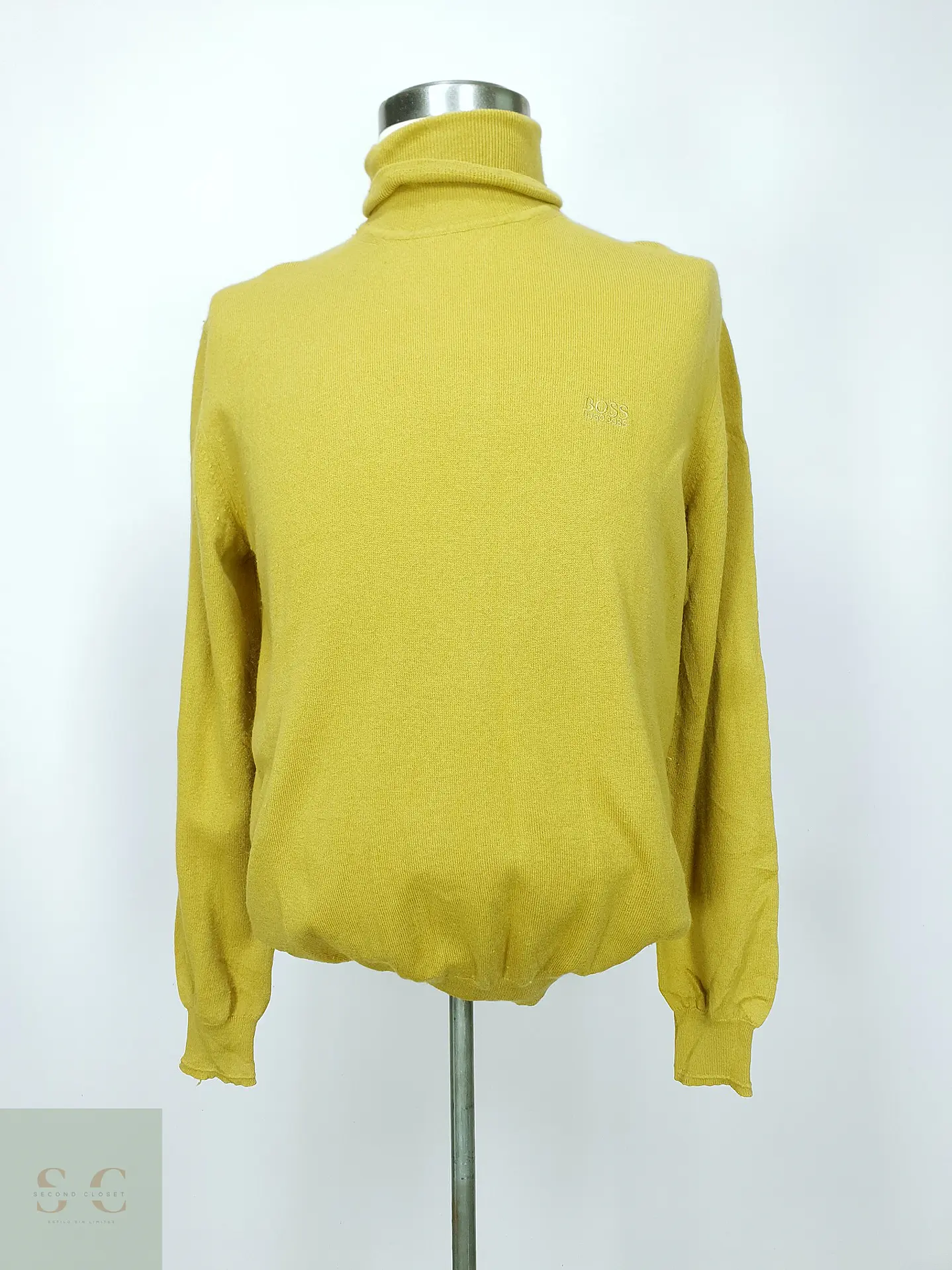 Suéter de Cuello Alto en Lana Virgen Amarillo Mostaza Hugo Boss Talla LXL 2