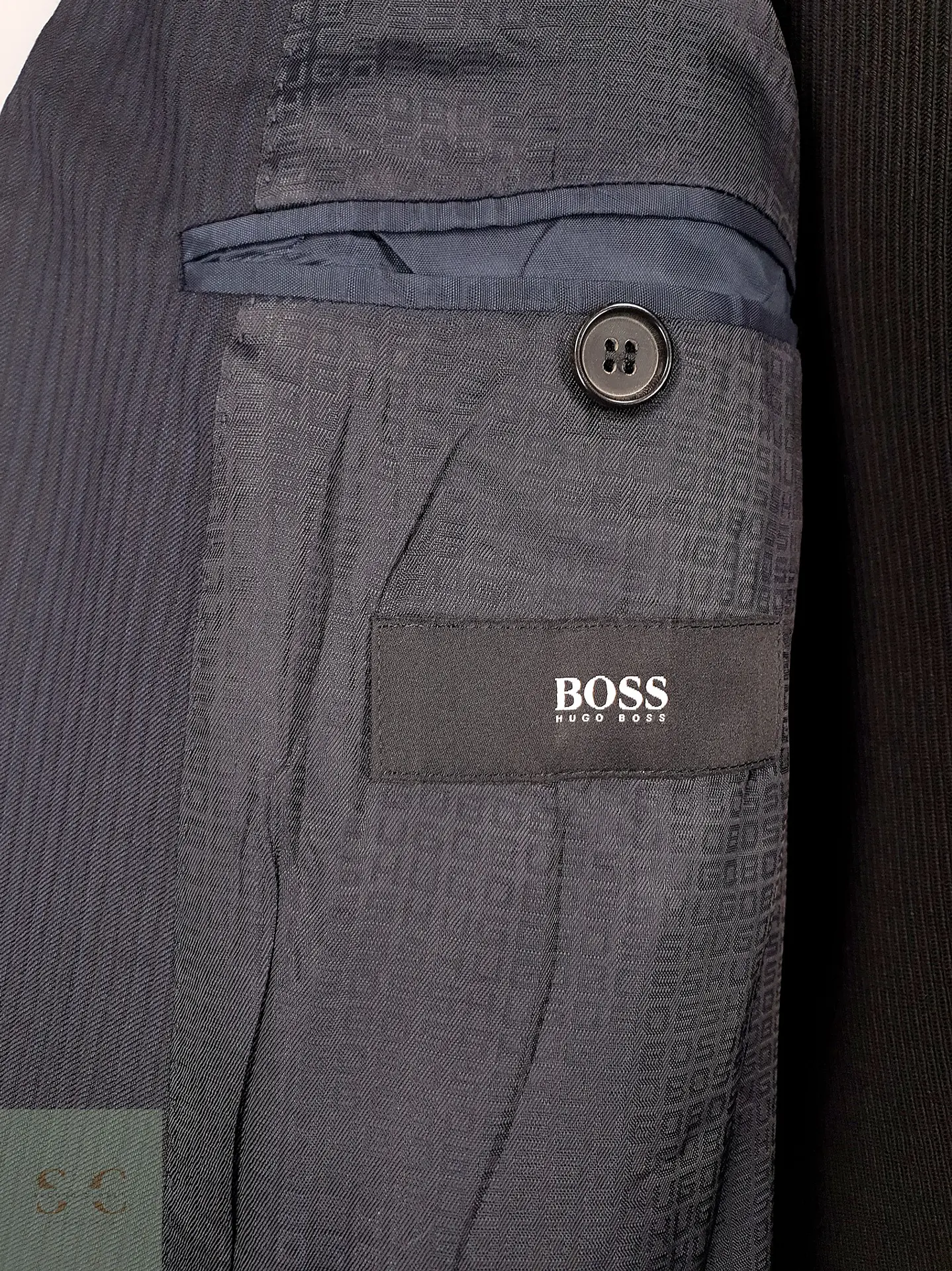 Blazer Hugo Boss Azul Negro Rayas – Tessitura Biella – 100% Lana Virgen – Talla XL 10