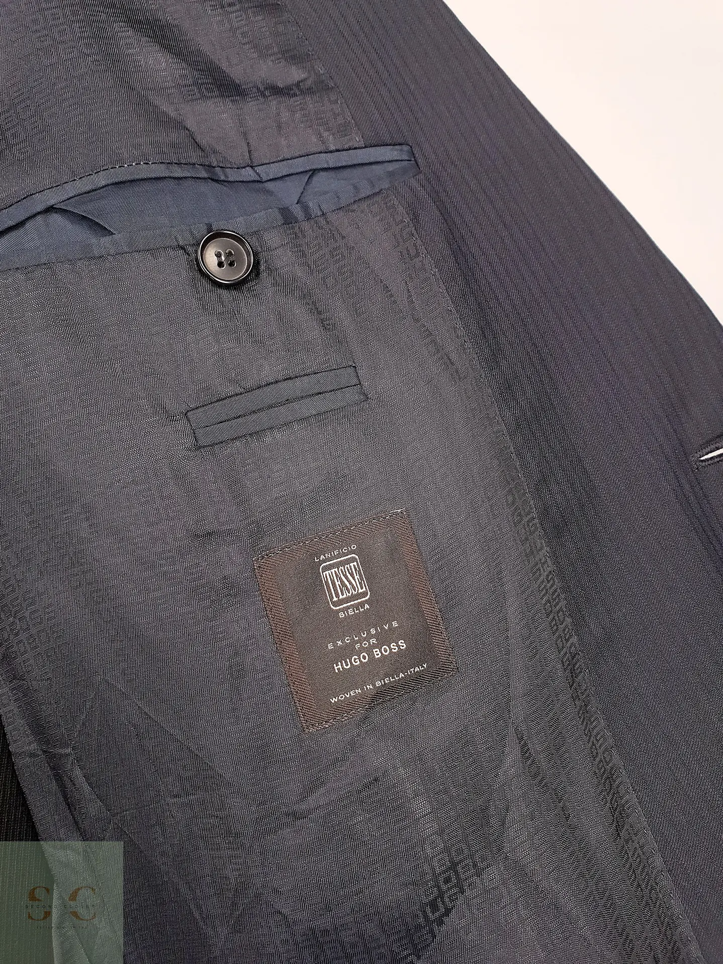 Blazer Hugo Boss Azul Negro Rayas – Tessitura Biella – 100% Lana Virgen – Talla XL 11
