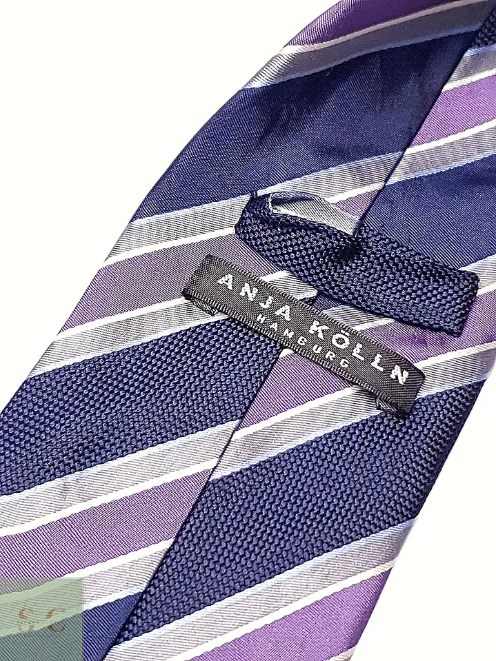 Corbata de Seda a Rayas Regimental Anja Kölln 3