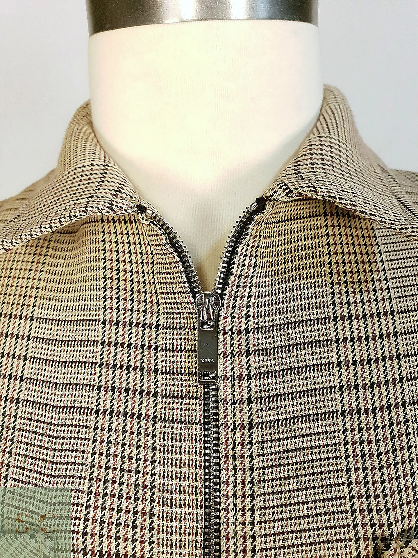 Chaqueta Corta Blouson en Cuadrillé Beige Zara Talla M 8