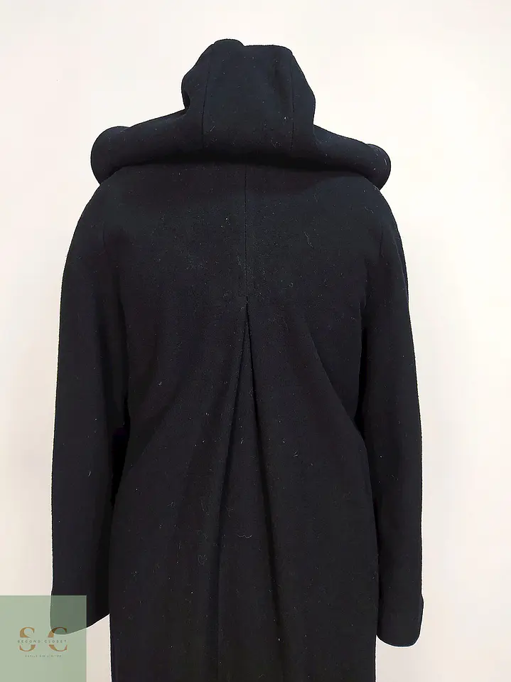 Abrigo Largo Minimalista con Capucha Talla SM 14
