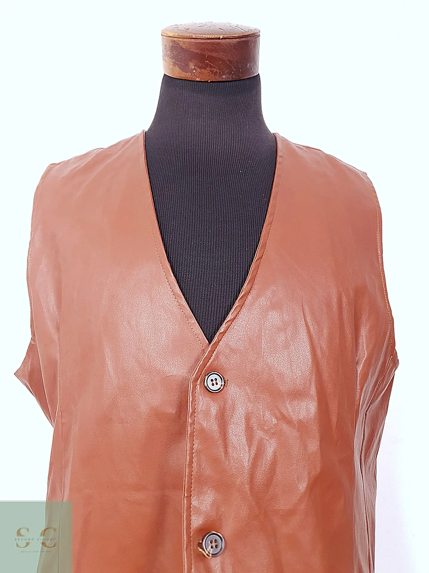 Chaleco Clásico de Ecocuero Camel Talla LXL 4