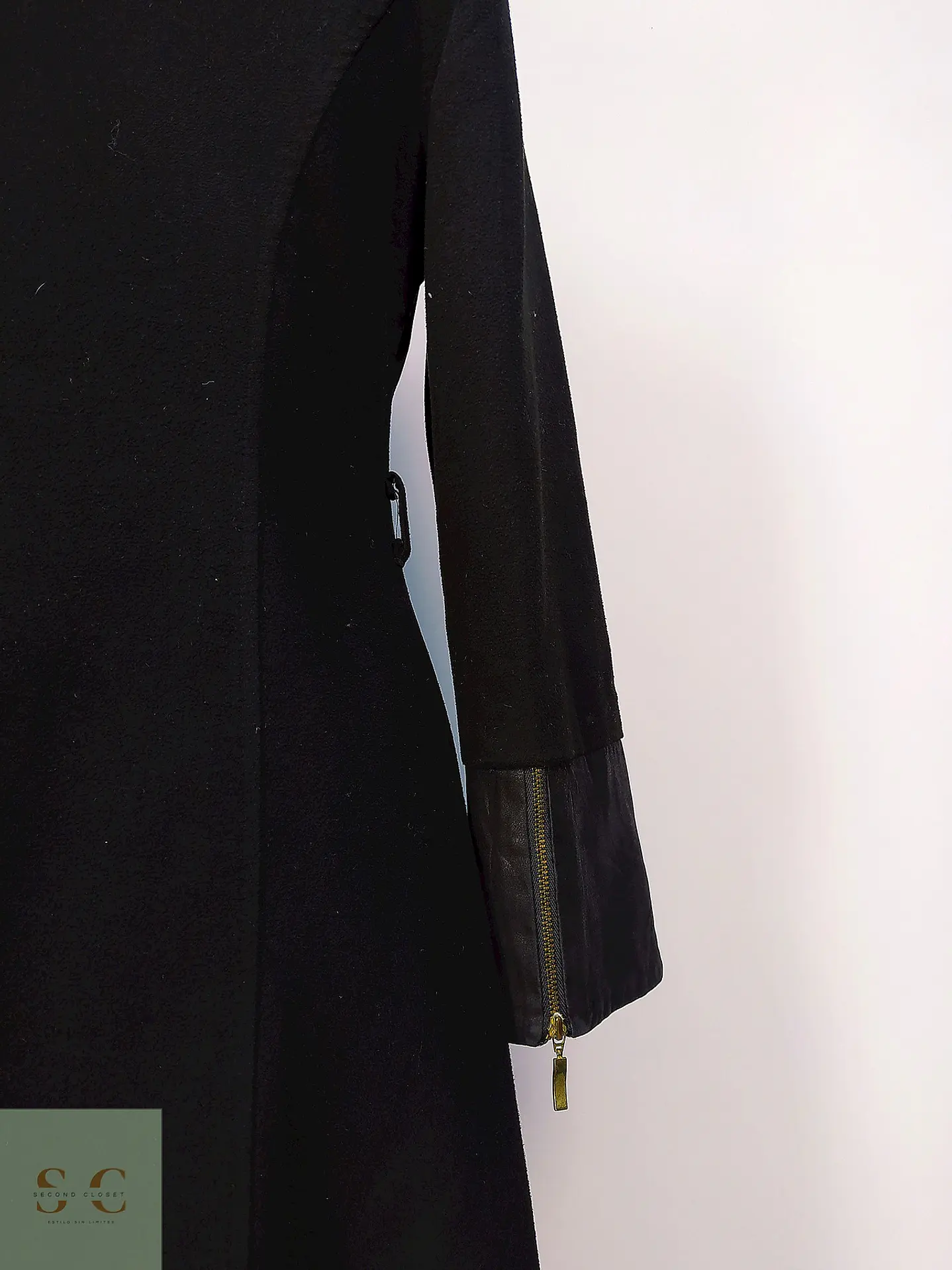 Abrigo Largo Estructurado Negro Nihan Talla SM 15