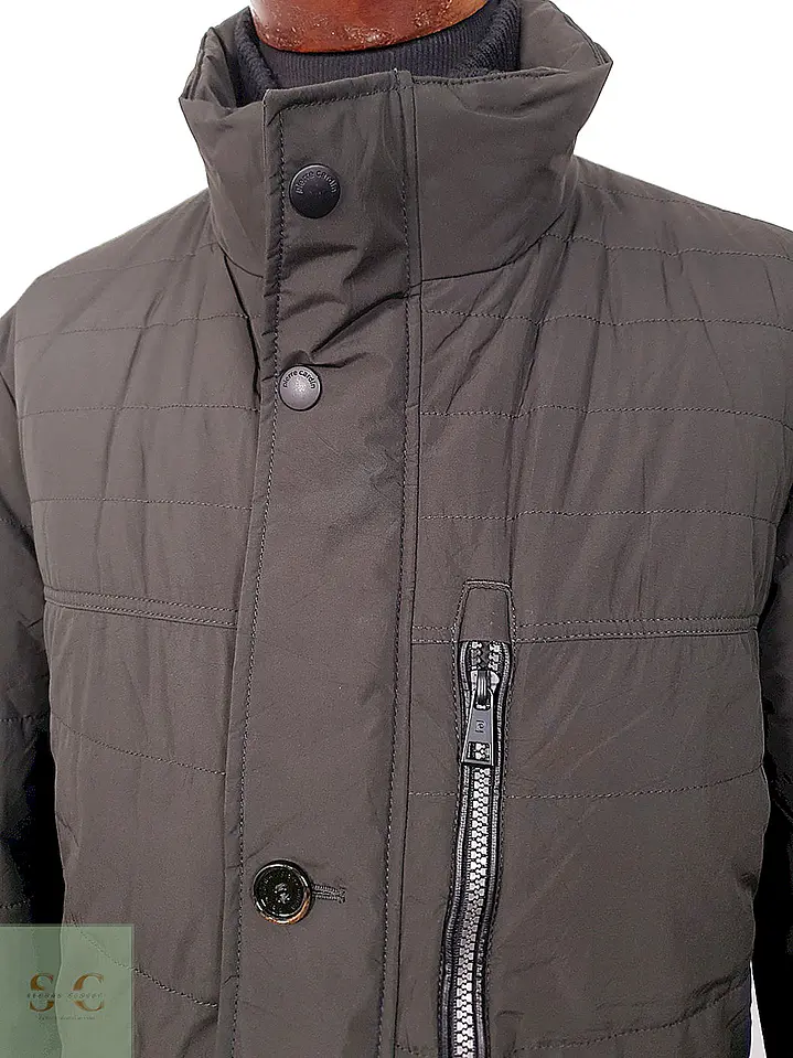 Parka Larga Minimalista de Corte Urbano Pierre Cardin Talla L 5