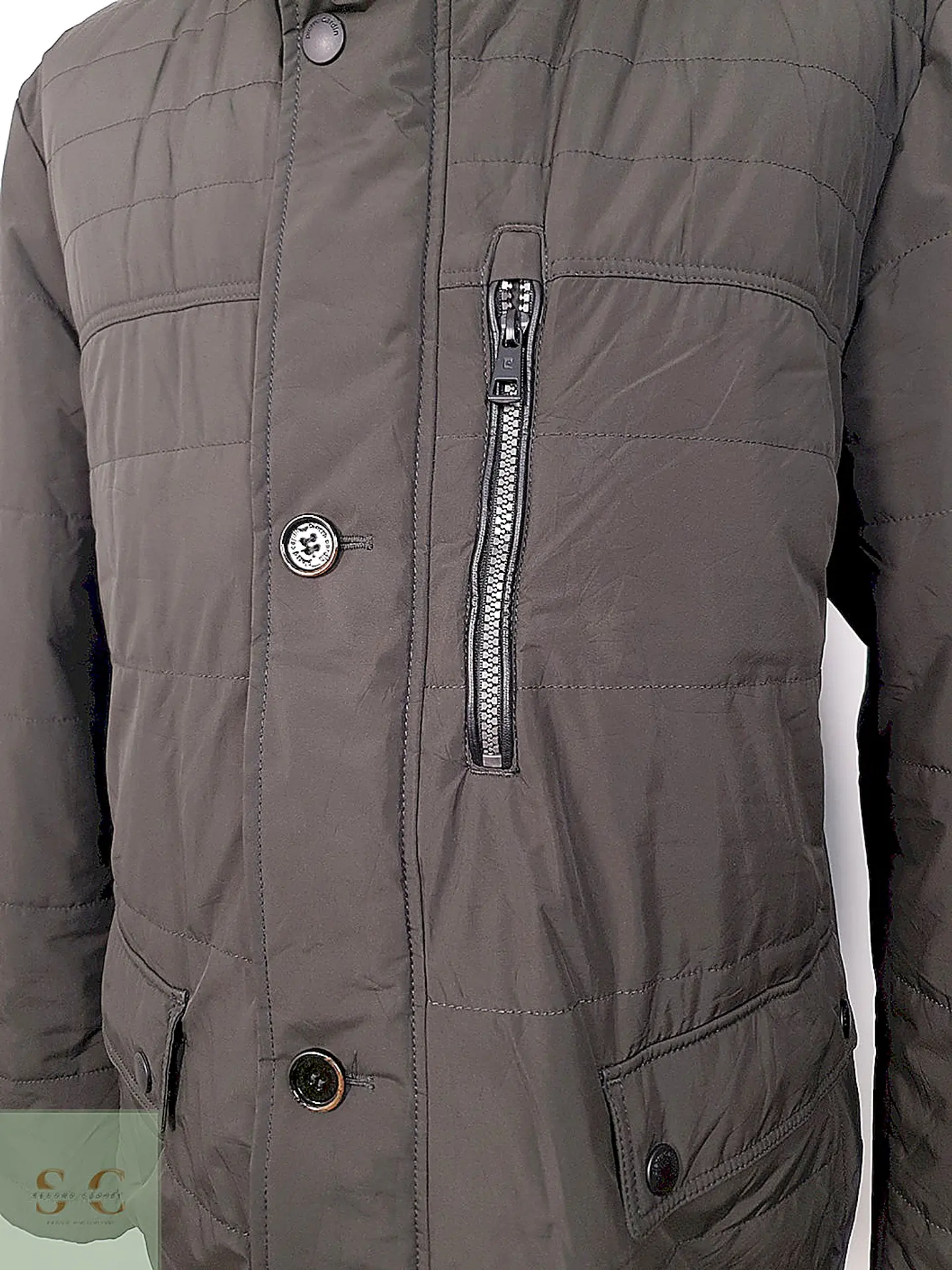 Parka Larga Minimalista de Corte Urbano Pierre Cardin Talla L 13