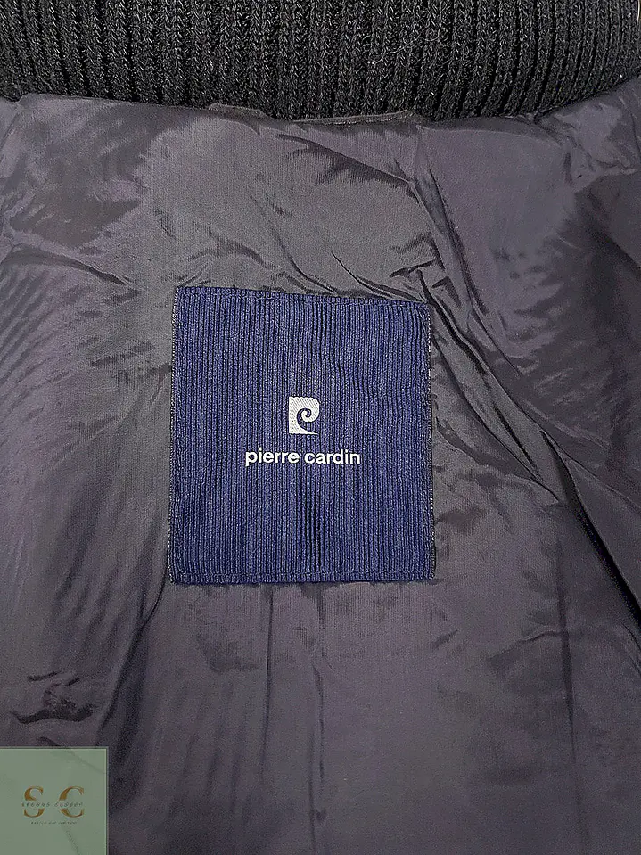 Parka Larga Minimalista de Corte Urbano Pierre Cardin Talla L 16