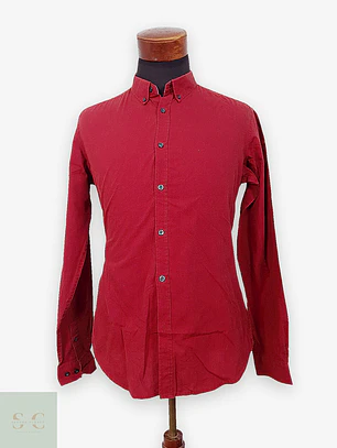 Camisa Lisa Slim Fit en Tono Burdeos FSBN Talla M