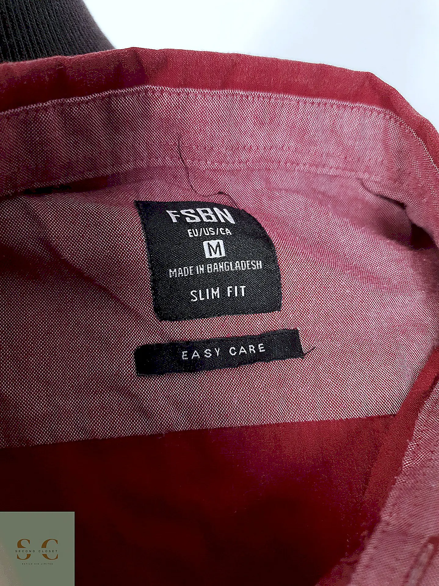 Camisa Lisa Slim Fit en Tono Burdeos FSBN Talla M 4