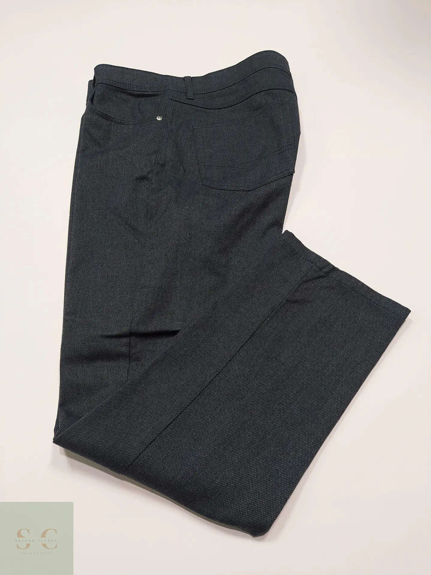 Pantalón Casual de Tejido Microestructurado Christian Berg Talla XL (50) 2