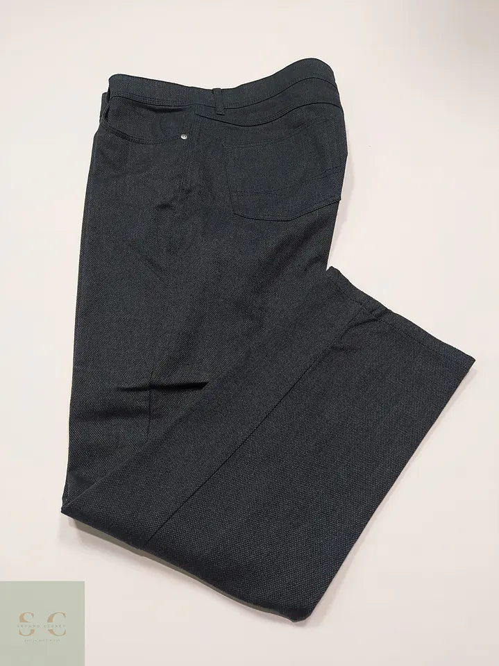 Pantalón Casual de Tejido Microestructurado Christian Berg Talla XL (50) 2