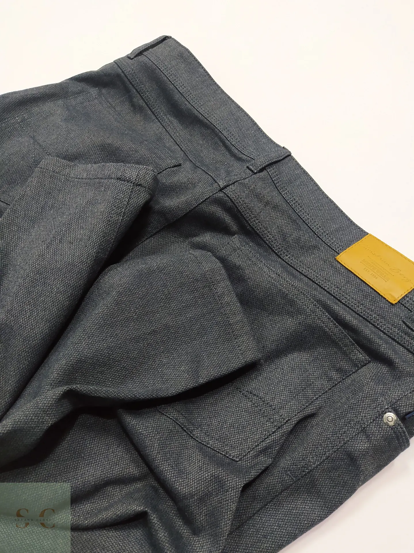 Pantalón Casual de Tejido Microestructurado Christian Berg Talla XL (50) 7