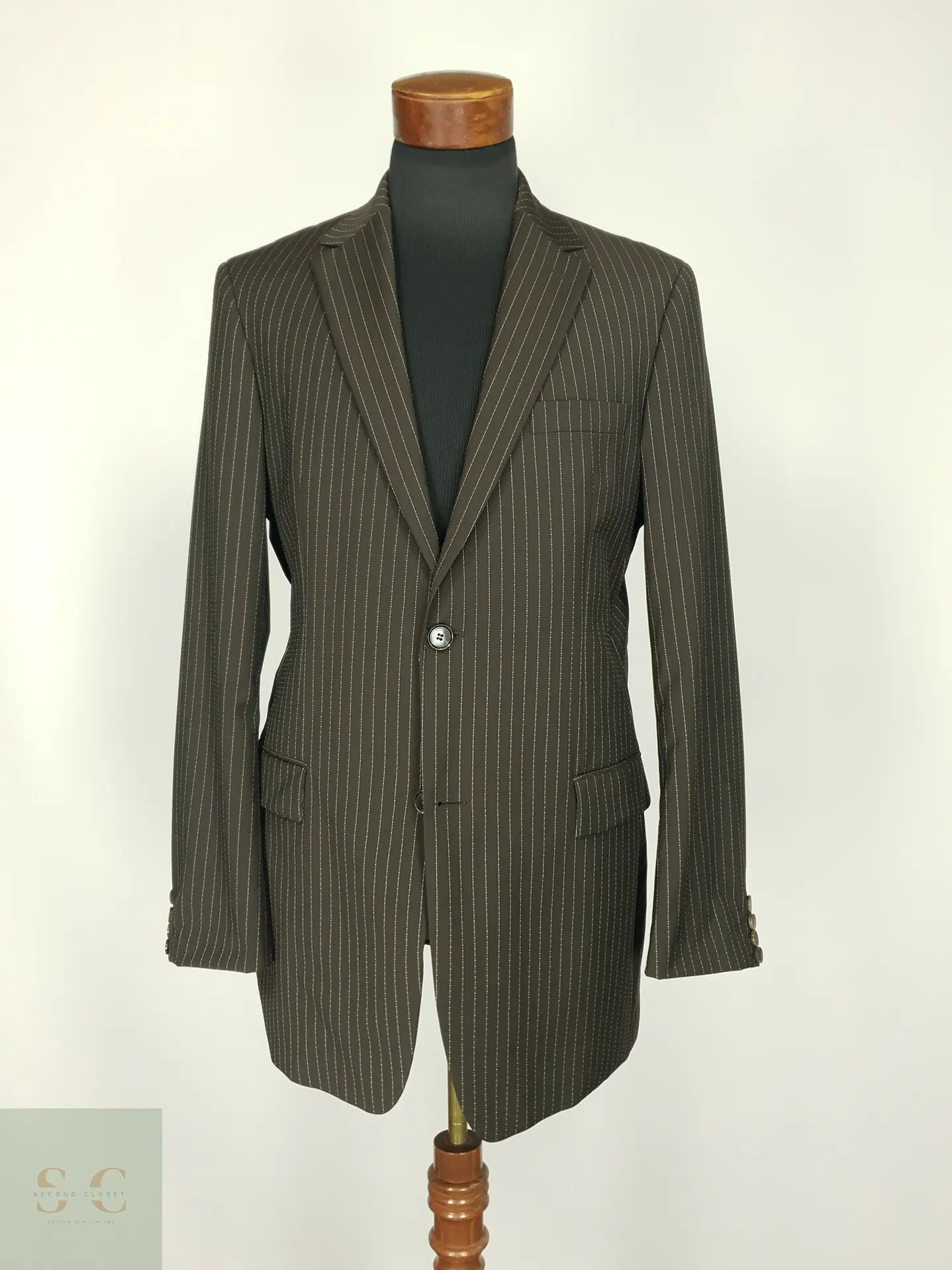 Blazer Formal de Lana Virgen en Raya Diplomática Hugo Boss Talla M/L 2