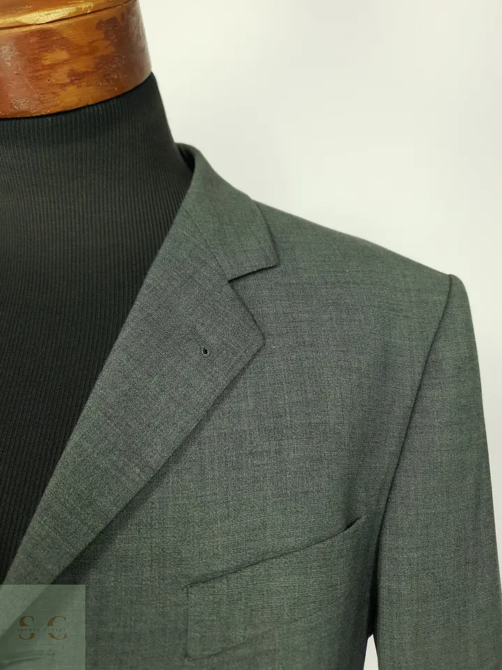 Blazer Sastre Gris de Cuatro Botones Barisal Talla L 5