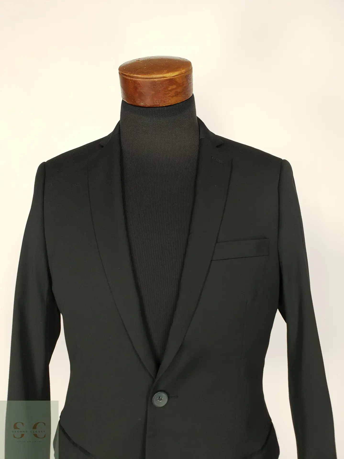 Blazer Formal de Dos Botones Thomas Goodwin Talla S 4