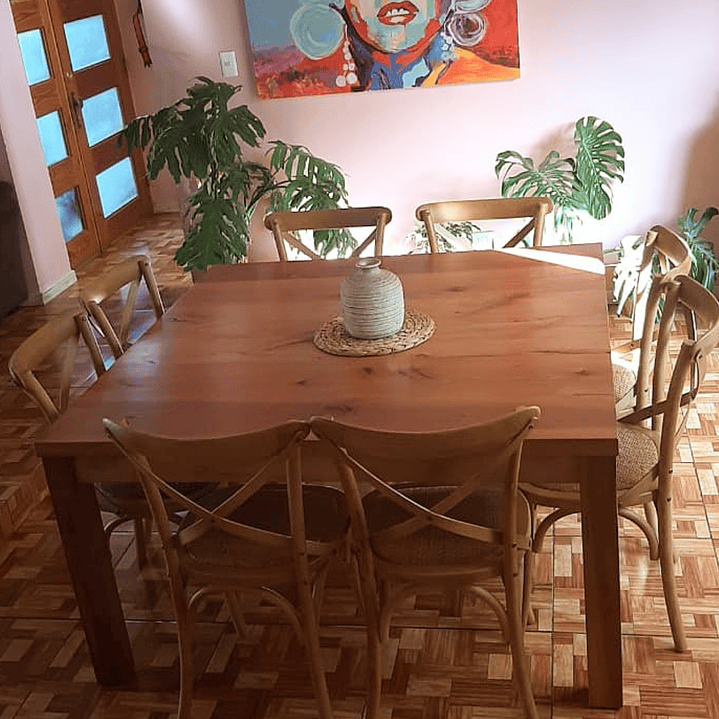 MESA DE COMEDOR CUADRADA 1