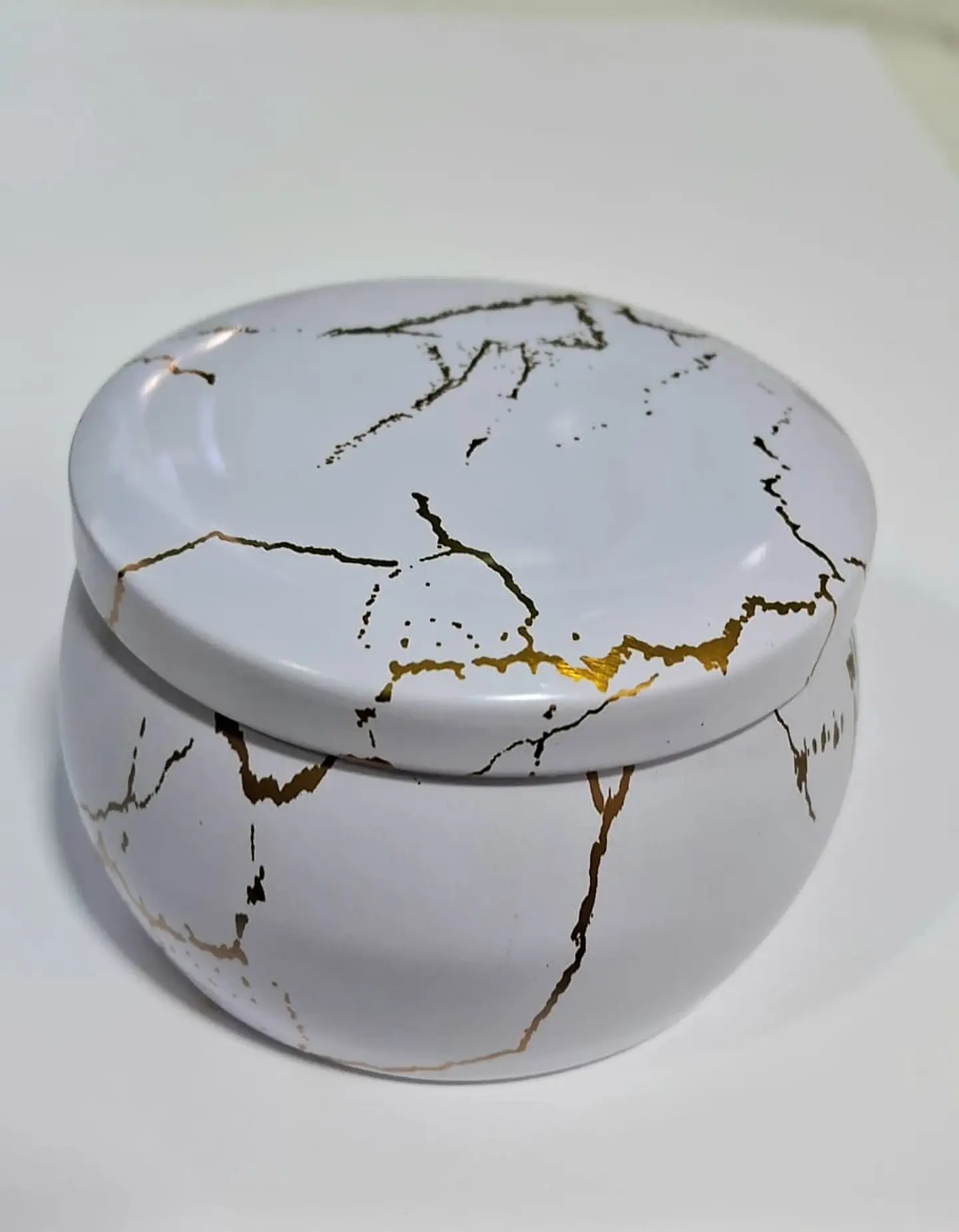 Envase de Lata decorada 7,5 cms de alto 1