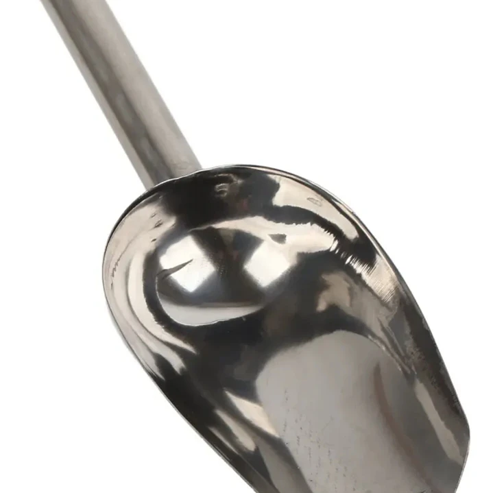 Cuchara de acero inxidable. 1