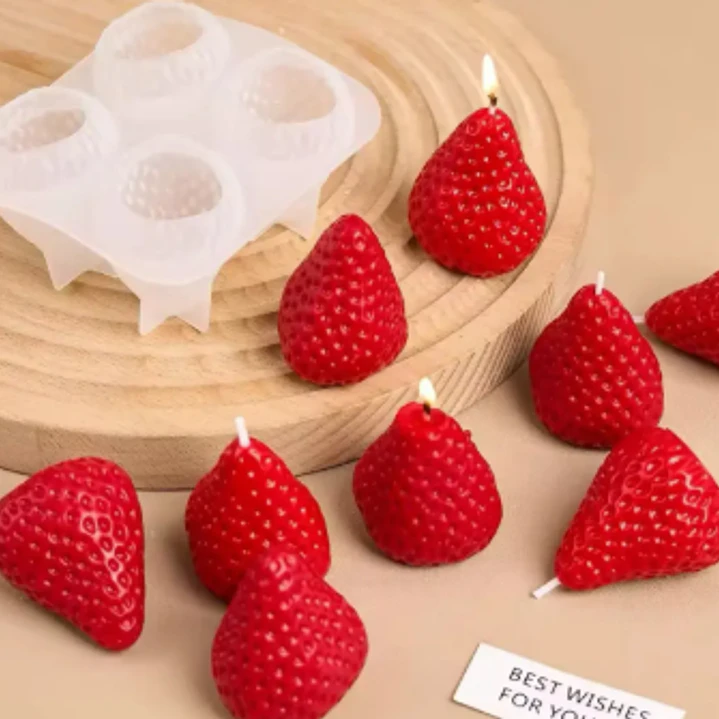Molde de 4 frutillas de silicona 1