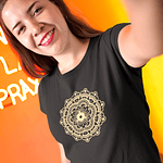 Camiseta Mandala Dorada