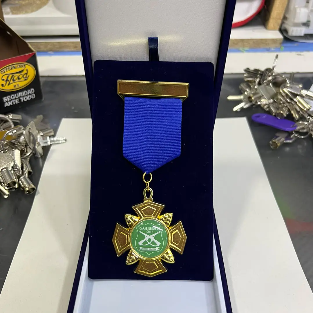 Medallas Condecorativas Personalizadas 4