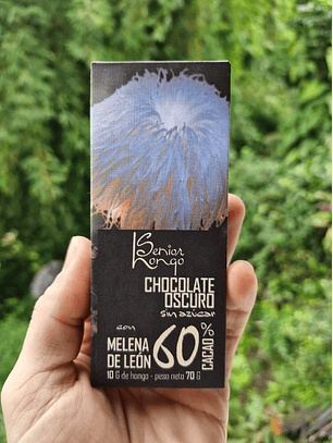 melena león chocolate