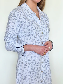 Camisa de dormir Patricia / flores azules