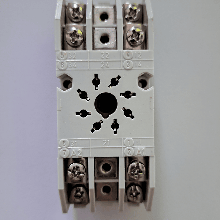 Bases Kuhnke - Z332.02 2