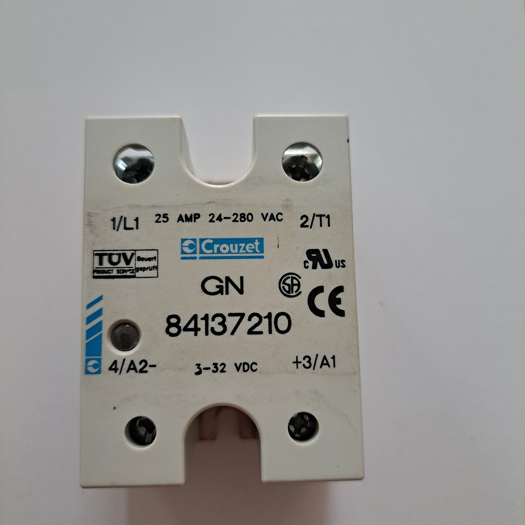 Relé de Montaje en Panel Crouzet - 84137210 1