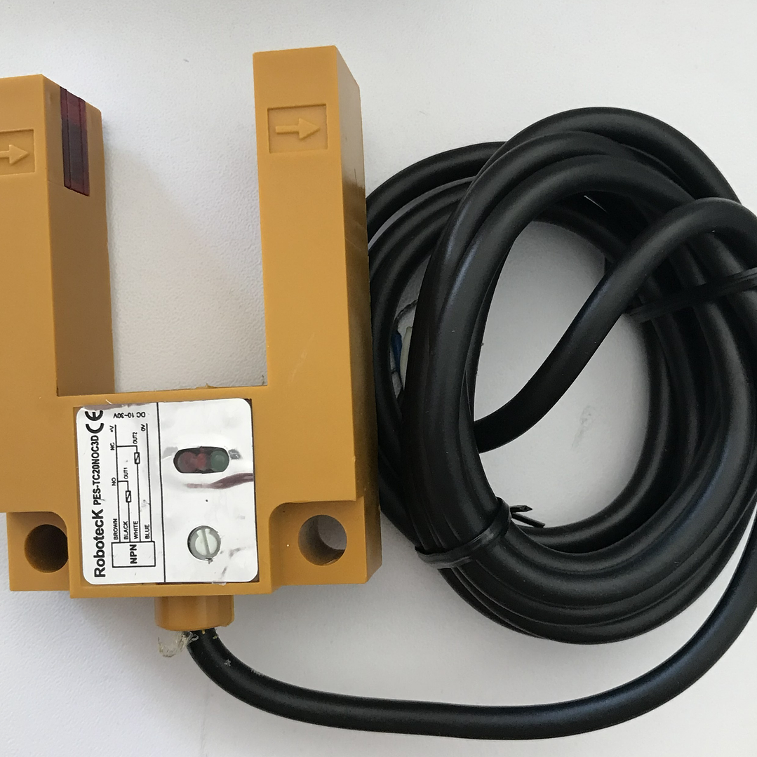 Interruptor de Sensor Óptico Roboteck - PES-TC20P0C3D 1