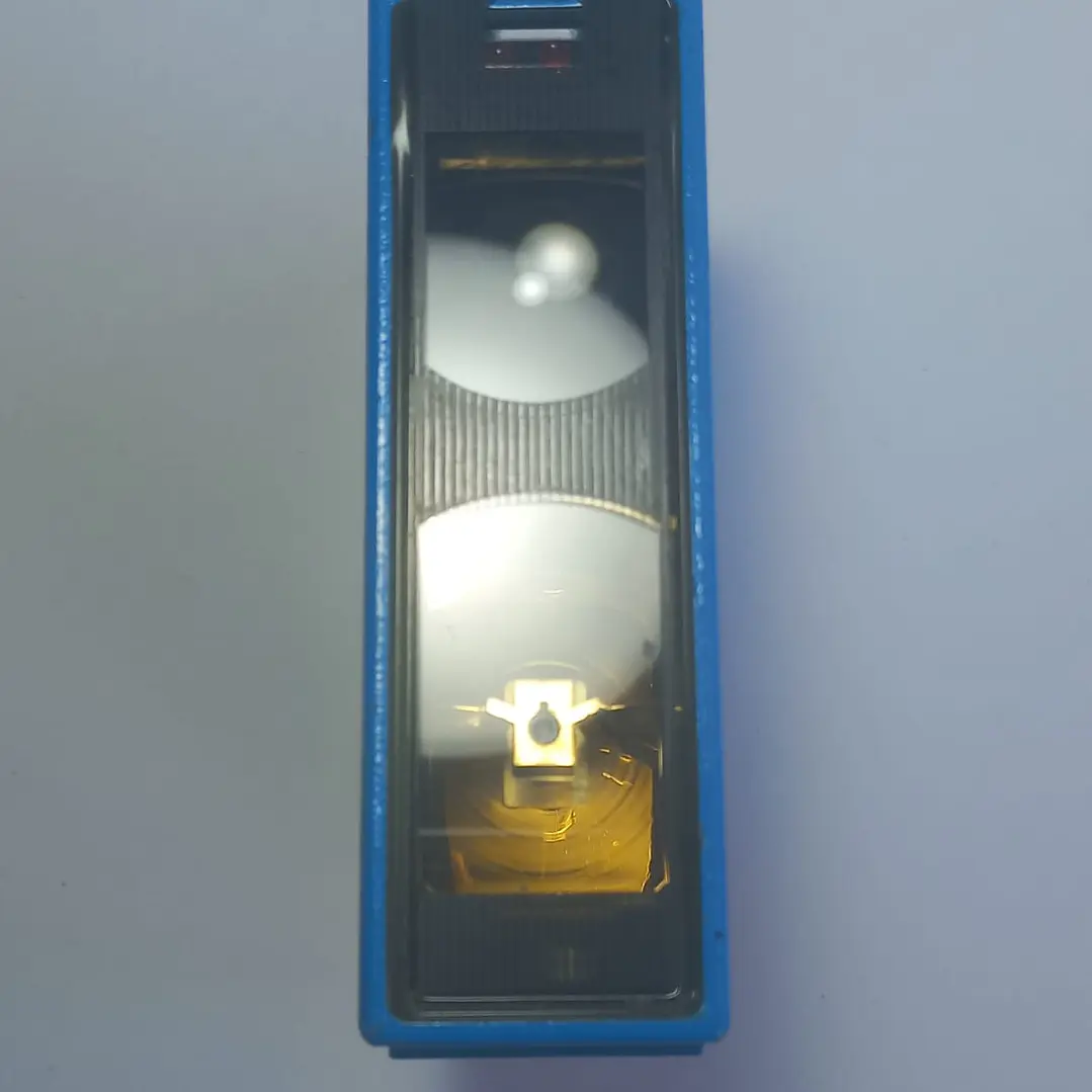 Sensor Fotoeléctrico SICK - WTA-24-P540I 3