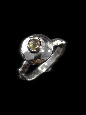 Anillo Lentil de Plata con Zafiro 