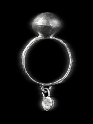 Anillo Lentil de Plata y Charm de Moneda L