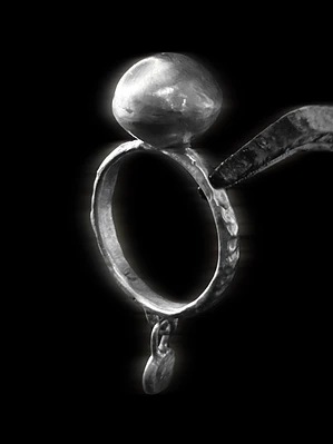 Anillo Lentil de Plata y Charm de Moneda L