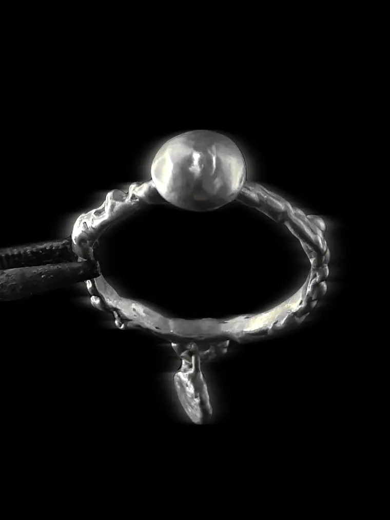 Anillo Lentil de Plata y Charm de Moneda M 3