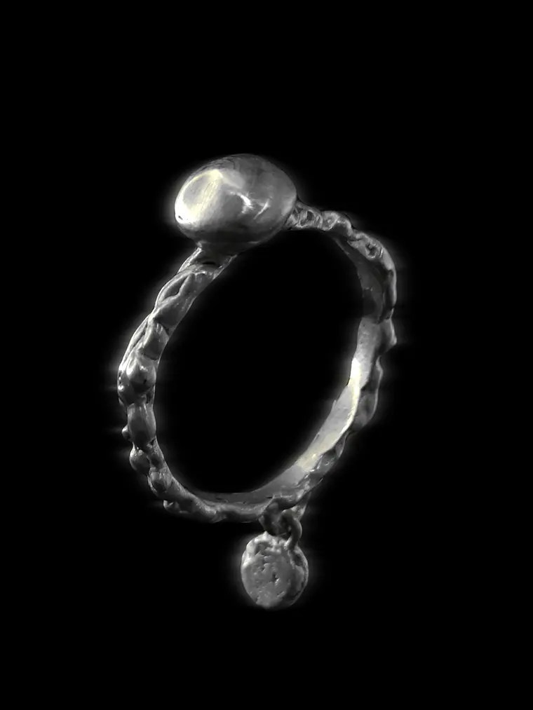 Anillo Lentil de Plata y Charm de Moneda M 1