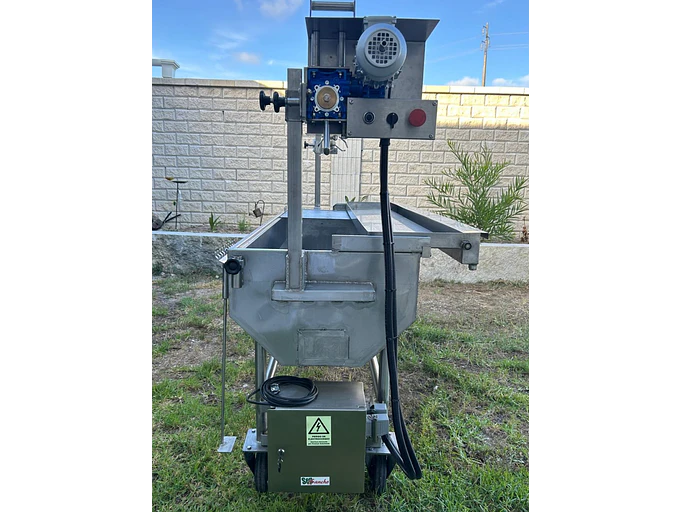 Grelhador automático com espeto 2