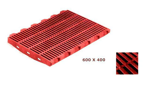Estrado PVC Furado - Leitões